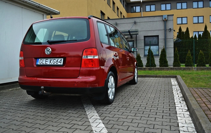 Volkswagen Touran cena 9900 przebieg: 334000, rok produkcji 2005 z Koprzywnica małe 92